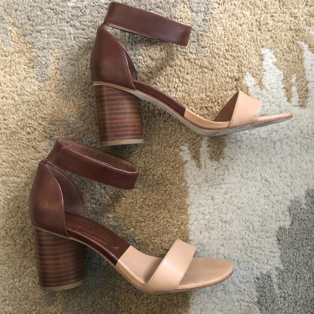 Anthropologie  Jeffrey Campbell Neutral Brown Leather Purdy Block Heels Size 7